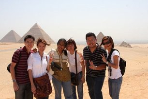 Giza pyramids and sphinx tours